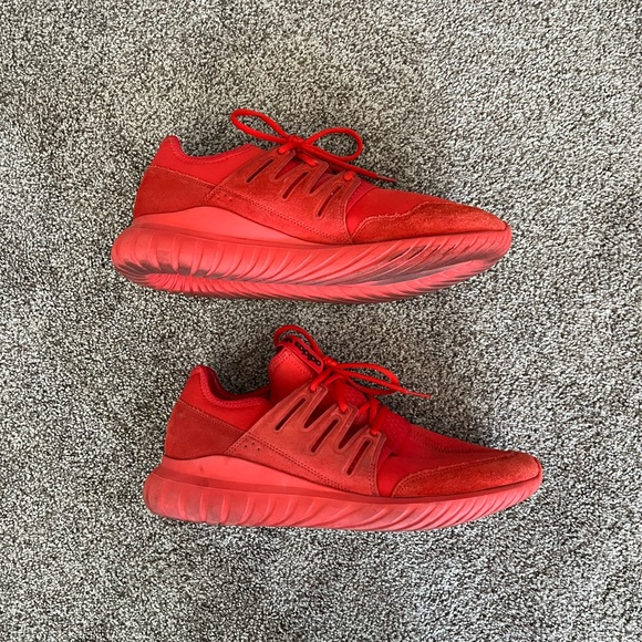 Adidas Red Athletic Shoes with Streamlined Silhouette and Flexible Design - Picture 4 of 6